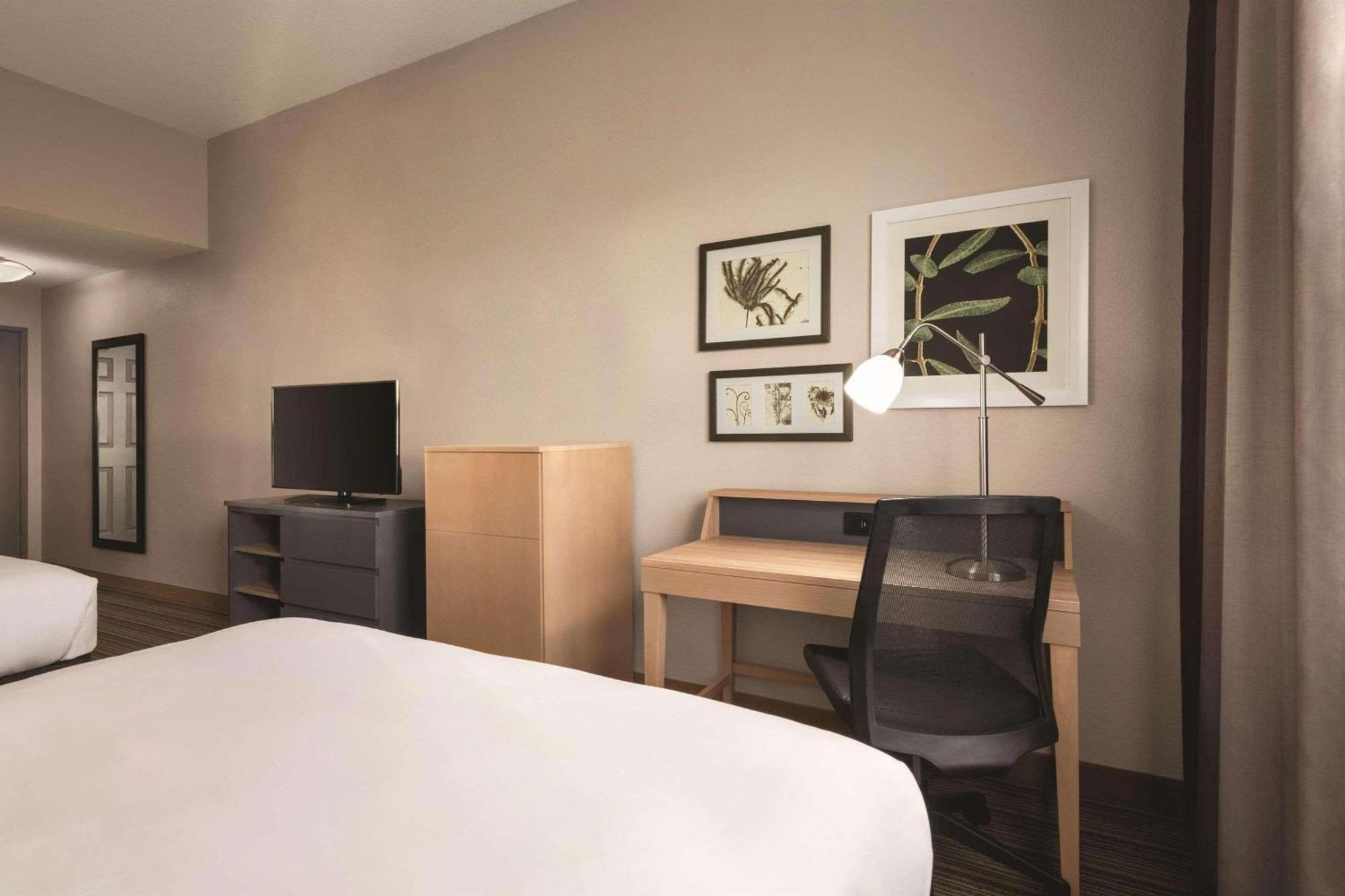 Country Inn & Suites By Radisson, Bradenton-Lakewood-Ranch, Fl Bagian luar foto